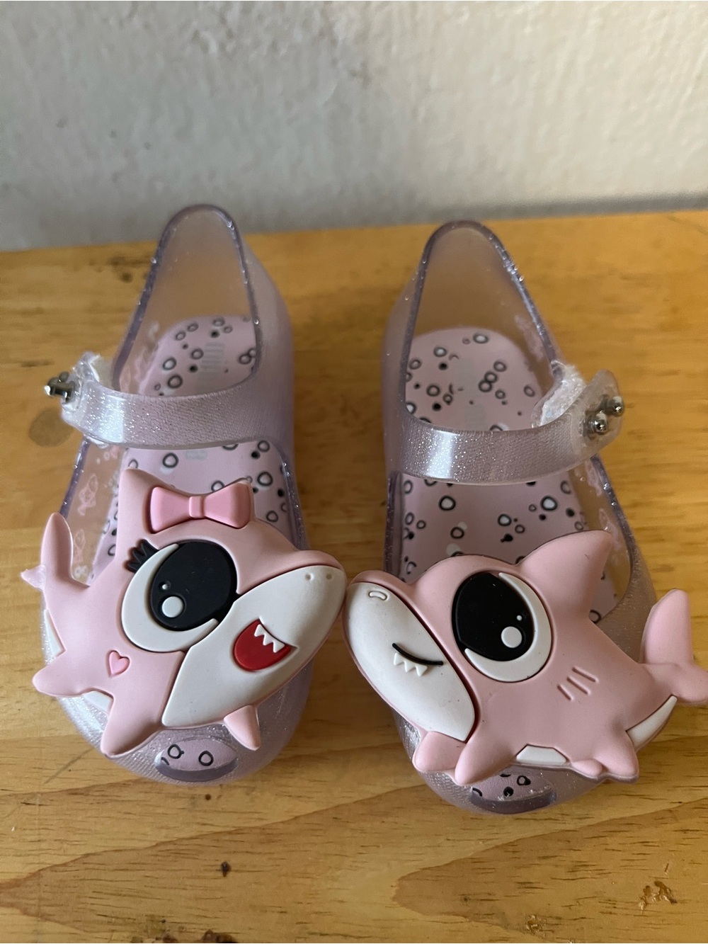 Pink Glitter Jelly Mini Melissa Kids Shoes with Shark Charm